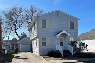 Image de Sunshine House - Maison unifamiliale - En ville