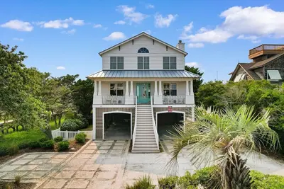 Unwind and Indulge at Five Stars Beach Home