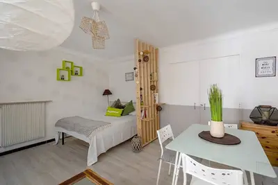 Image de Grand Studio Cosy, près Gare centre, parking sécurisé♥️gratuit