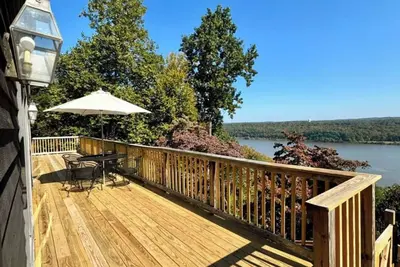 Image de Unique Hudson River Home & Pool