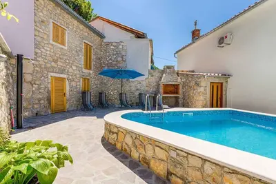 Image de Maison de vacances avec piscine et climatisation