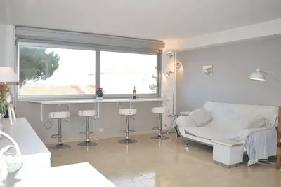 Image de Spacieux T3 à Banyuls-sur-Mer, 6 couchages, proche mer, parking, lave-vaisselle, Tv, ménage inclus