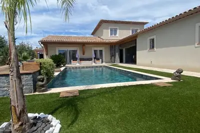 Image de Maison avec piscine privée à Puget sur Argens Var - Idéale pour vos vacances!