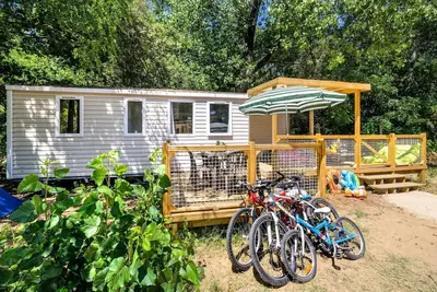 Image de Mobil-home Family 3ch | Premium - 30m² - terrasse Xxl couverte - Tv - Lv - plancha - Wifi Gratuit 6 personnes