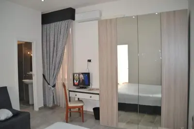 Chambres en B&B dans le quartier de Chiaia, à 400 mètres du métro et à 500 mètres de la promenade Caracciolo