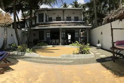 Image de Maison de Luxe 2 Lits King-Size sur la Plage