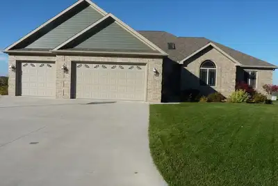 Image de Maison de 5 chambres à quelques minutes du détroit de Whistling disponible pour la location de la Ryder Cup