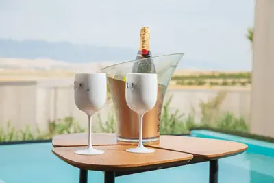 Image de Villa à Zrce, près de la plage, sports nautiques, festival, fête, wifi gratuit, jusqu'à 6 personnes.