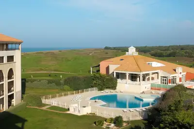 Image de Bel appartement pour 4 personnes avec Wifi, piscine, Tv, balcon et animaux admis