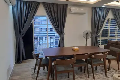 Image de 3r @ 7pax ++ Spacieux espace Putrajaya
