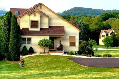 Image de Olive Tree Rentals-Maison-Salle de bain privée