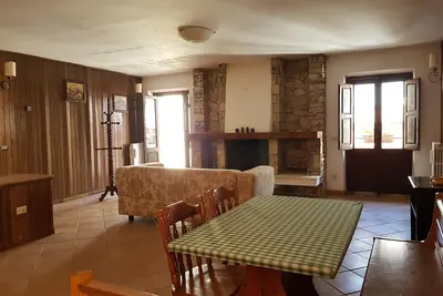 Image de Parfum d'une maison de montagne immergée dans les Abruzzes Latium et le Parc National du Molise