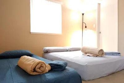 Image de Condo meublé - sûr, propre et calme