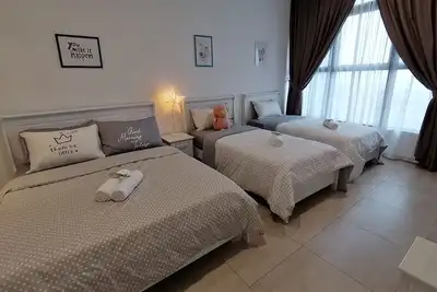Condominium de luxe de 2 chambres, 1 à 12 personnes, 5 lits, 2 salles de bain, salon.