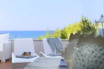Image de Aquarius★Beachfront Suite★Amazing Sea View★by Amarena Collection Gallipoli