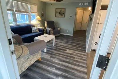 Image de À quelques minutes de Fun! Emplacement calme fantastique!