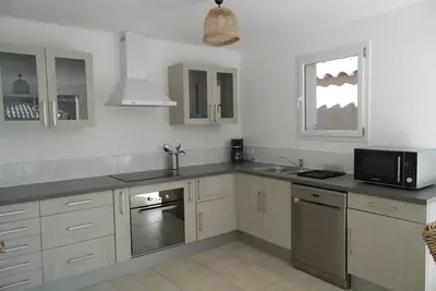 Image de Maison Cosy 100 M² + Piscine Privee - Collias. Sud De La France