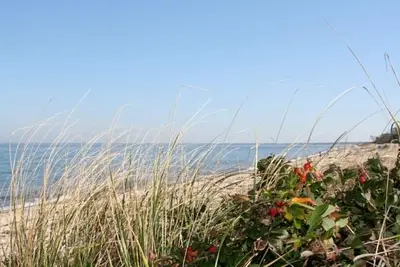 Image de Maison spacieuse à moins de 1 mile de la plage privée d'assoc