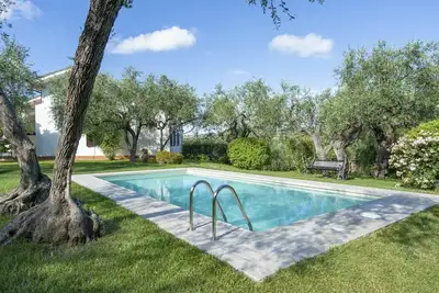 Image de Bel appartement dans une maison de vacances avec climatisation, piscine, Wifi, Tv, patio