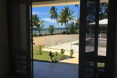 Image de Ocean Front Beach House Villa.