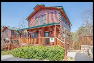 Image de All the amenities you need for R&R and/or fun, can sleep 18, Game Room.