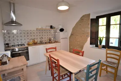 Image de Appartement de trois chambres avec piscine