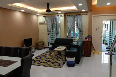 Image de - Une maison qui correspond aux voyages en groupe ou en famille et lieu stratégique.