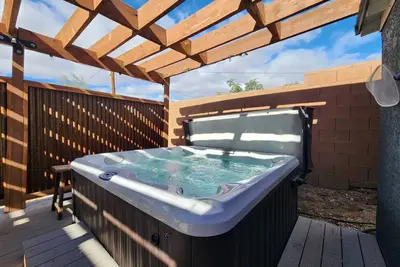 Image de Historic Pet Friendly Cottage près du parc national de Zion.