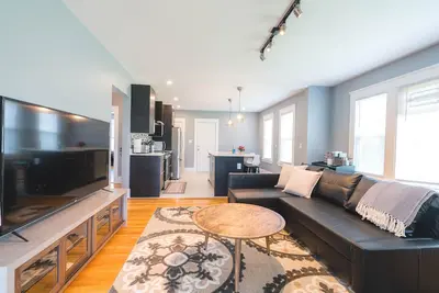 Image de Superbes appartements aux 2e et 3e étages (Usm Area)