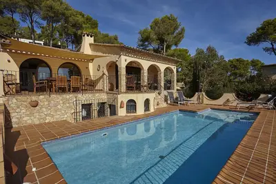 Image de SisiClaro très grande maison avec une vue imprenable