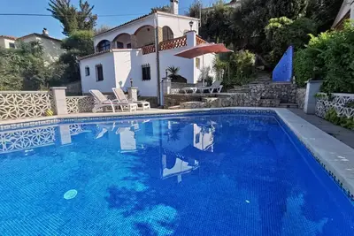 Image de El Pájaro avec de superbes vues et piscine privée