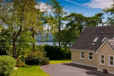Image de Overlooking Stunning lake and mountain views