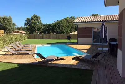 Image de Villa avec piscine 8 personnes à Moliets et Maa