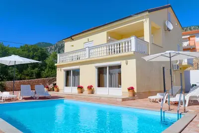 Image de Maison de vacances avec piscine et climatisation
