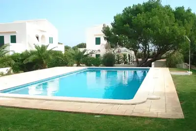 Image de Une élégante villa sur la plage, avec jardin, piscine et Wifi. . . pur repos