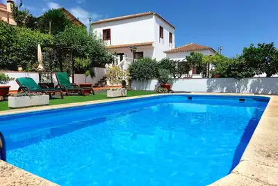 Image de Terrasse de la Casa La Roseta avec vue sur la mer et la piscine