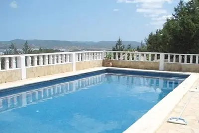 Image de Finca vue mer calme et piscine 159