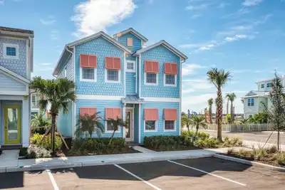 Image de Blue Cascade - À seulement 3 miles de Disney avec nettoyage quotidien inclus! Commodités de l'hôtel