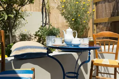 Image de Cottage urbain avec jardin et vue panoramique