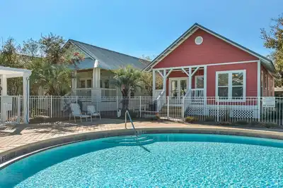 Image de Thérapie de plage - Maison, accès au golfe, chiens bienvenus (max 2), enfants bienvenus