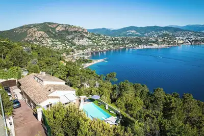 Image de Magnifique villa vue mer panoramique sans vis à vis 8 adutes plus 2 enfants