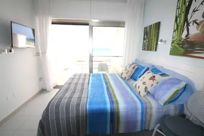 Image de Penthouse pour 2 avec vue panoramique et à seulement 50 mètres des plages de sable