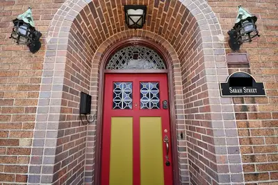 Image de Immense maison historique dans le côté sud de Pittburgh - Parking pour 6 voitures