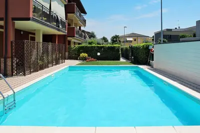 Image de Agréable appartement pour 4 personnes avec piscine, climatisation, Wifi, Tv et balcon