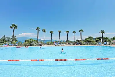 Image de Agréable appartement avec Wifi, piscine, climatisation, Tv, terrasse et animaux admis