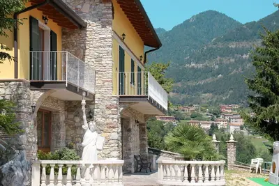 Image de Joli appartement pour 5 personnes avec Wifi, piscine, Tv, patio, animaux admis et parking