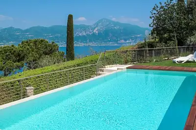 Image de Joli appartement pour 4 personnes avec climatisation, Wifi, piscine, Tv, terrasse et parking