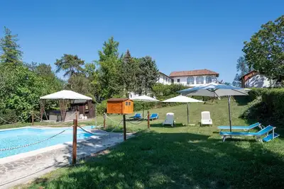 Image de Joli appartement dans une maison de vacances avec climatisation, Wifi, piscine, terrasse, parking