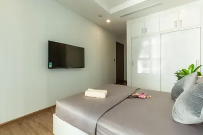 Image de 3 Rb - Lit King Size #Green Bay Hanoi près de Jw Marriott