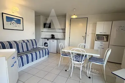 Image de 1 Chambre, Dernier Etage Avec Asc, Climatisation